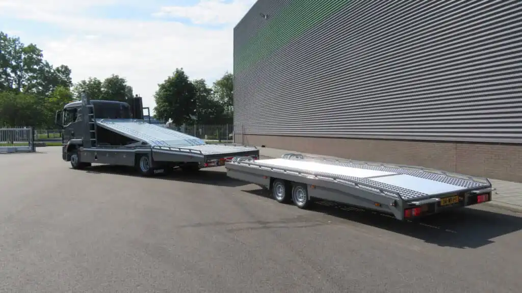 Tijhof 2-lader met TA35-ANN aanhangwagen voor Van Leeuwen Truckservice