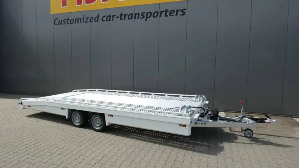 Aflevering Tijhof TA30-ANN aanhangwagen aan Autocentrum Vrijs