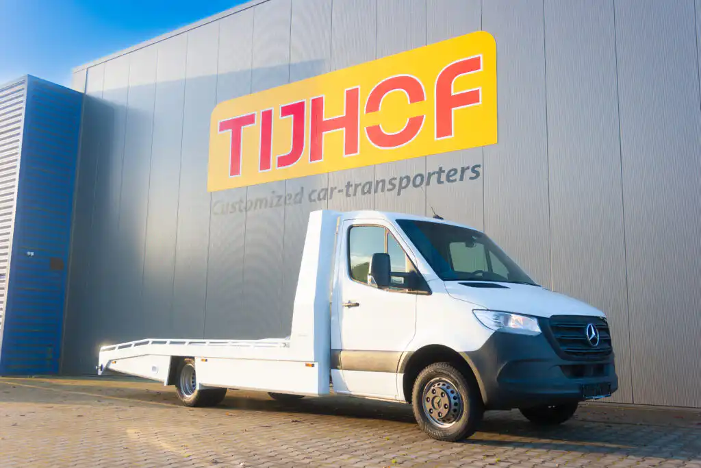 Tijhof AluLiner MB Sprinter 5-serie voor Althoff Autovermietung in Ahaus (DE)